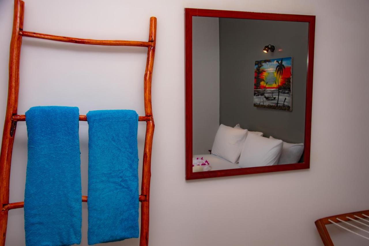 Hotel little.pompeji Jambiani  Esterno foto